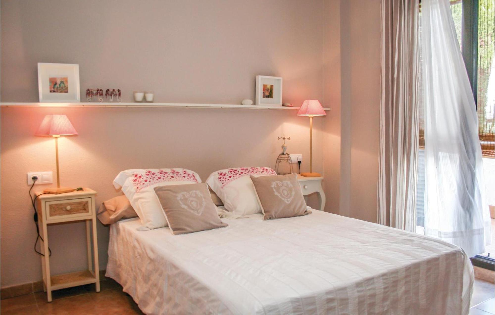 Beautiful Apartment In Alcossebre With Kitchen Екстер'єр фото