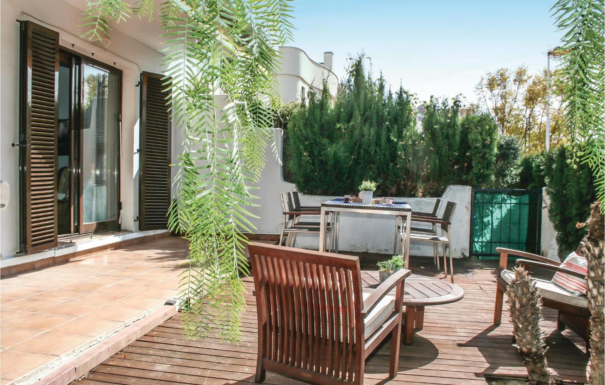Beautiful Apartment In Alcossebre With Kitchen Екстер'єр фото