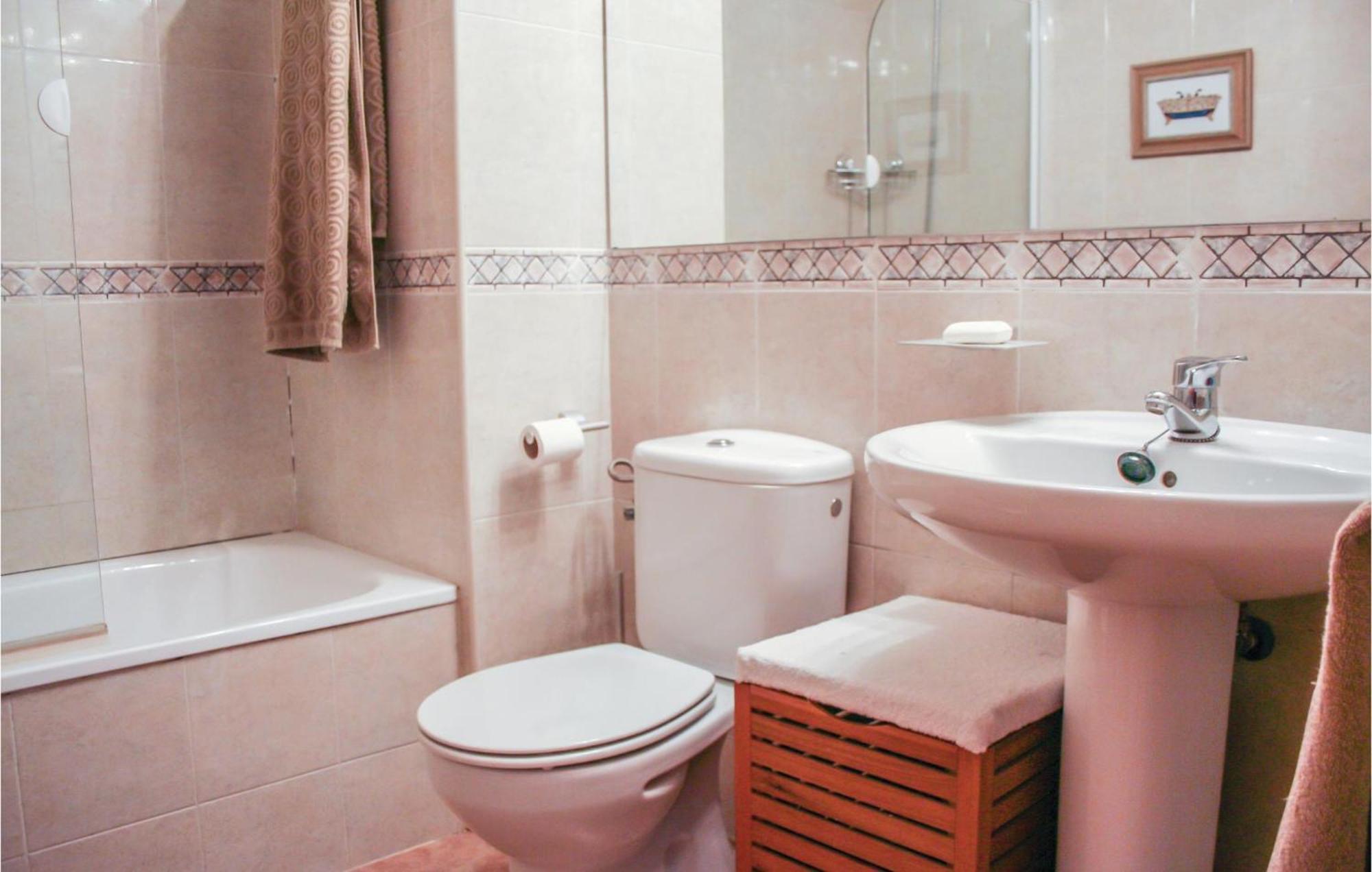 Beautiful Apartment In Alcossebre With Kitchen Екстер'єр фото